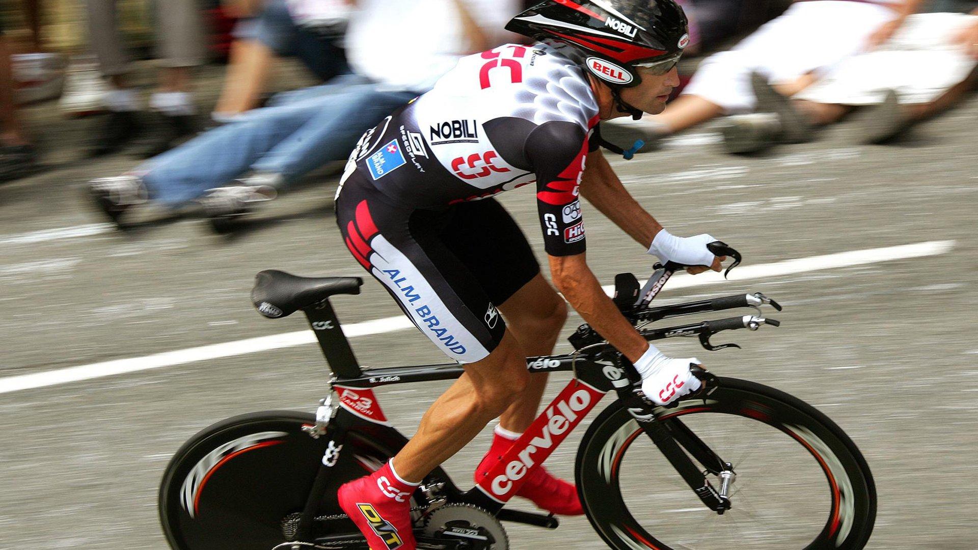 马特乌斯发声，赫内斯批评图赫尔时机不当 拜仁内部决策层混乱引担忧