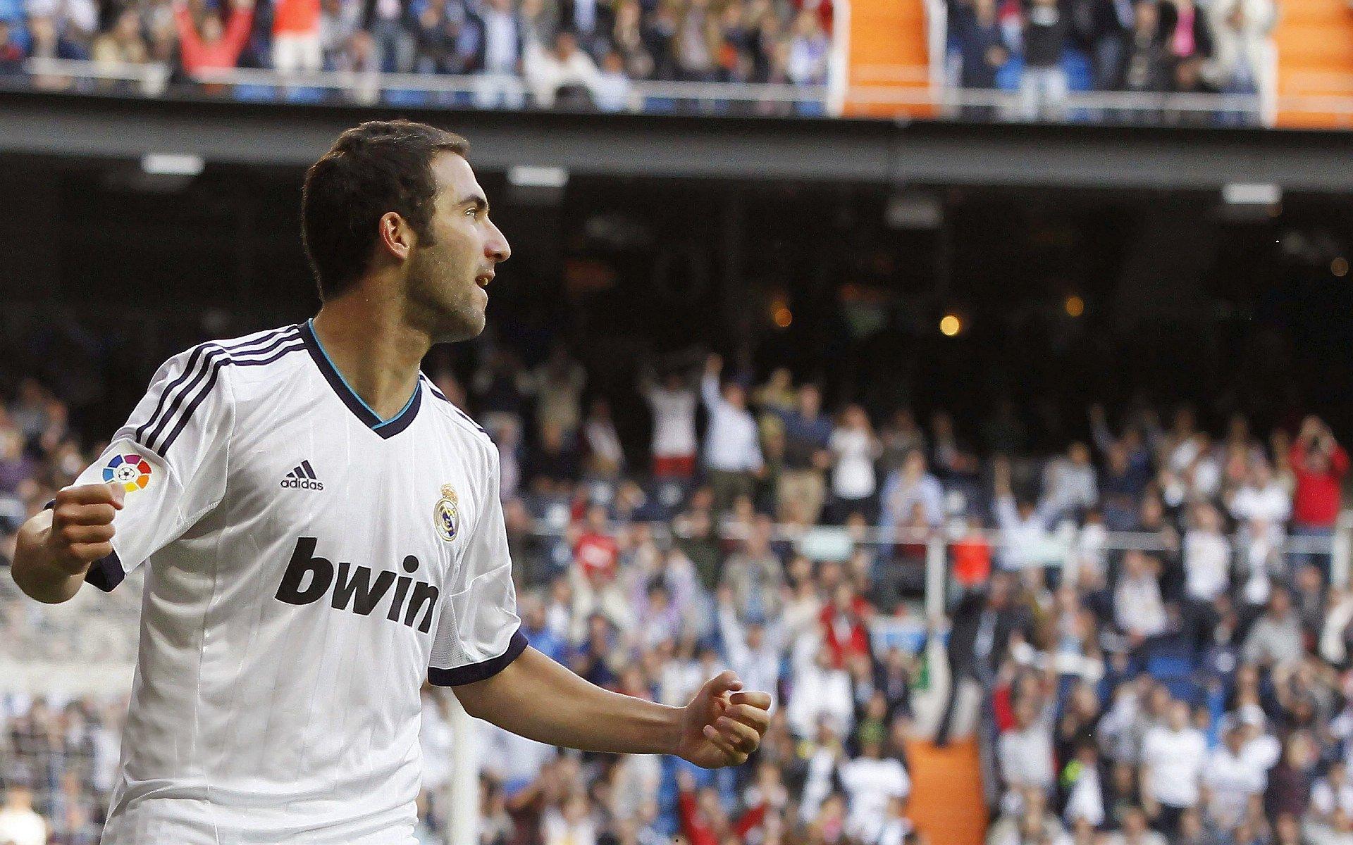 图片报，拜仁暂缓对沃尔特马德的追逐，转会策略趋于理性